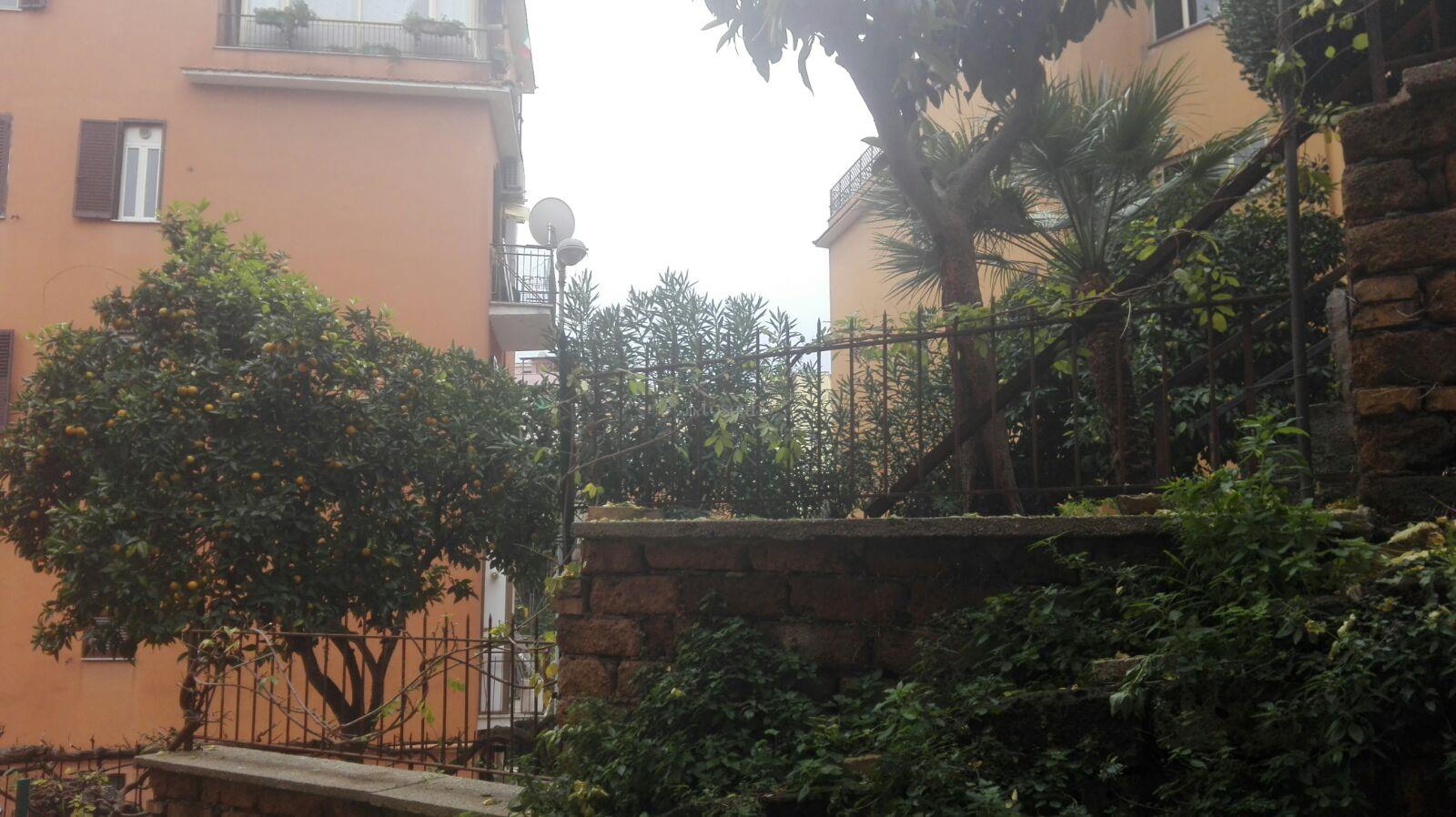 Casa a roma in vicolo monte del gallo (zona gregorio v i i)